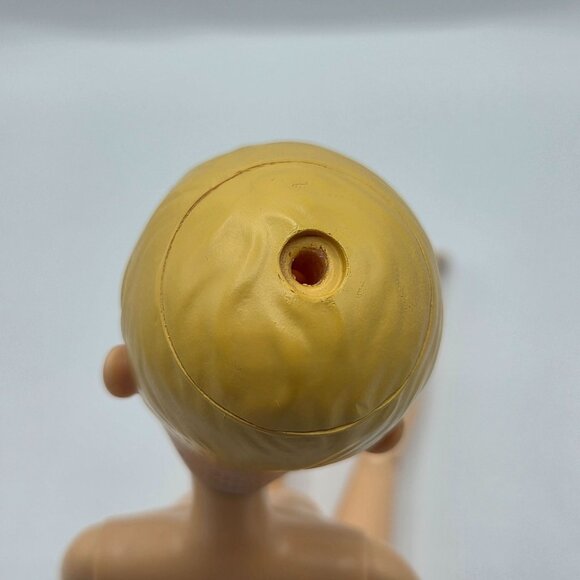 LIV Fashion Doll Nude Jointed Poseable Hayden 2009 With 3 Wigs & Brush - Picture 7 of 11